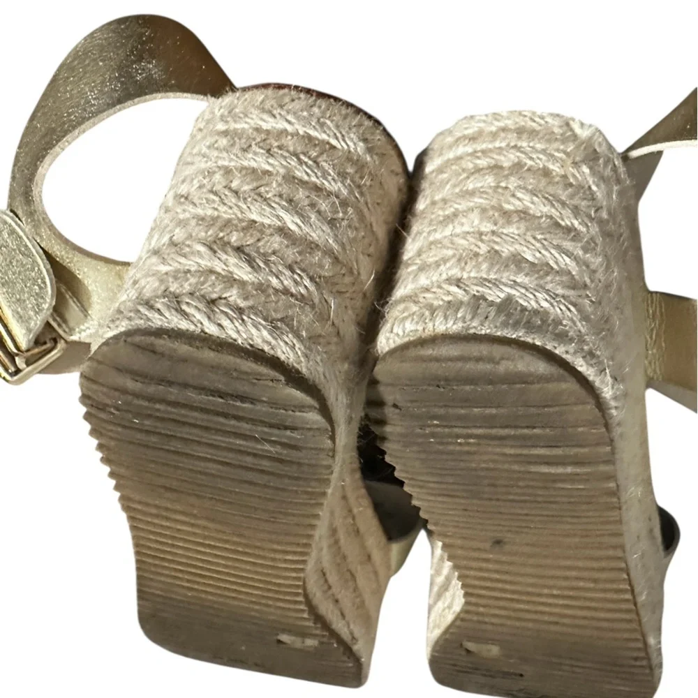 Mossimo Gold Wedge Sandals (9)